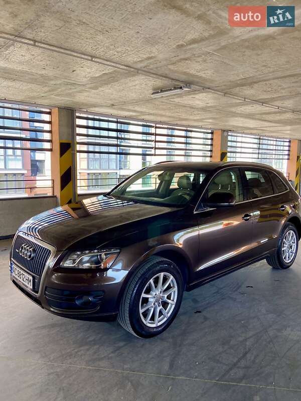 Внедорожник / Кроссовер Audi Q5 2011 в Луцке