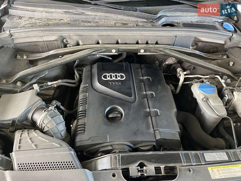 Внедорожник / Кроссовер Audi Q5 2011 в Луцке