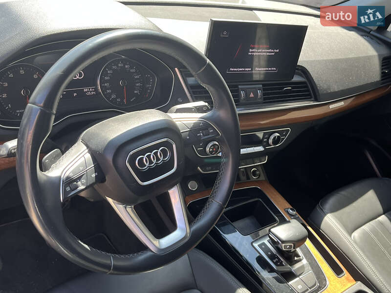 Внедорожник / Кроссовер Audi Q5 2020 в Киеве