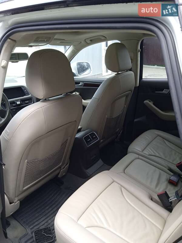 Внедорожник / Кроссовер Audi Q5 2011 в Верховине