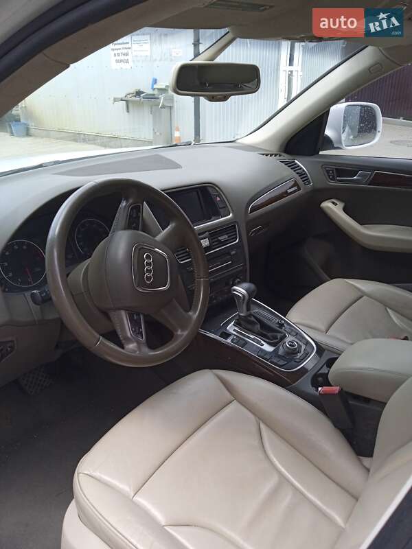 Внедорожник / Кроссовер Audi Q5 2011 в Верховине