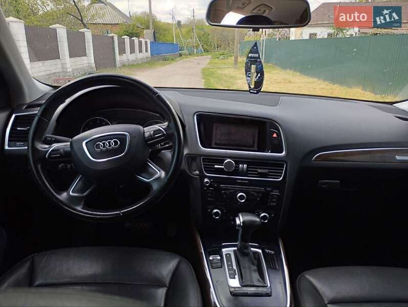 Внедорожник / Кроссовер Audi Q5 2012 в Первомайске
