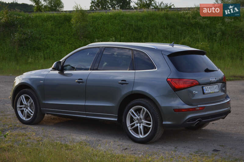 Внедорожник / Кроссовер Audi Q5 2012 в Ужгороде