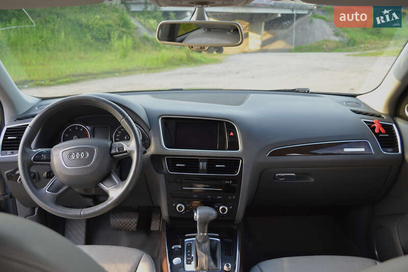 Внедорожник / Кроссовер Audi Q5 2012 в Ужгороде
