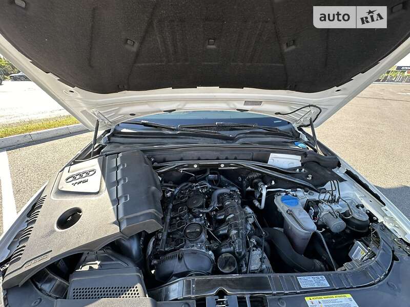 Внедорожник / Кроссовер Audi Q5 2011 в Луцке