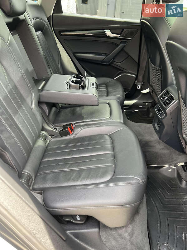 Позашляховик / Кросовер Audi Q5 2017 в Гусятині фото 56 Позашляховик / Кросовер Audi Q5 2017 в Гусятині