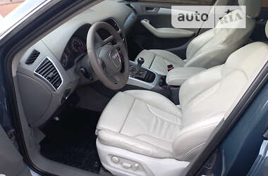 Позашляховик / Кросовер Audi Q5 2009 в Тячеві