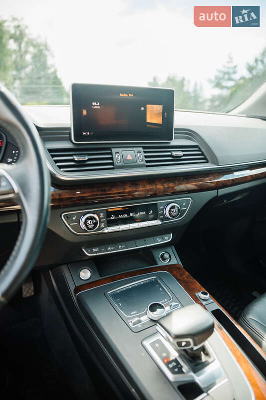 Внедорожник / Кроссовер Audi Q5 2017 в Пирятине