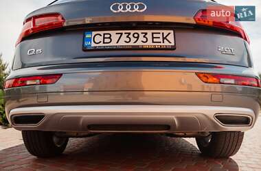 Позашляховик / Кросовер Audi Q5 2017 в 