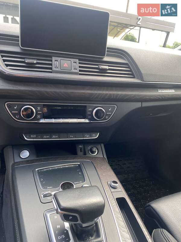 Внедорожник / Кроссовер Audi Q5 2018 в Львове