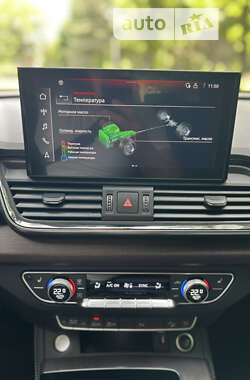 Внедорожник / Кроссовер Audi Q5 2022 в 
