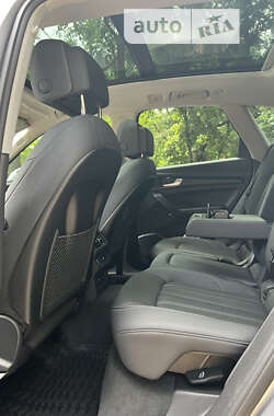 Внедорожник / Кроссовер Audi Q5 2022 в 
