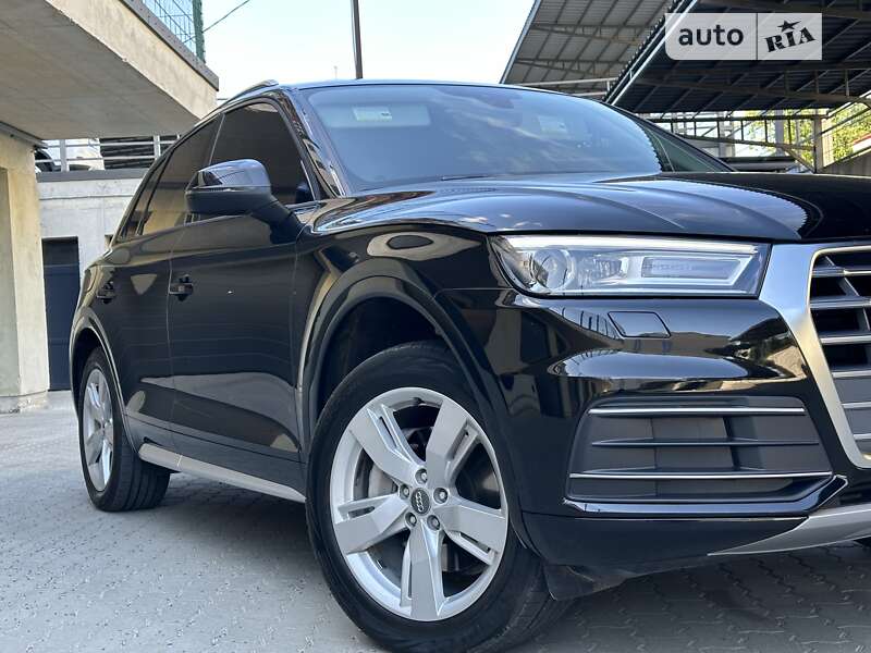 Позашляховик / Кросовер Audi Q5 2017 в Дрогобичі
