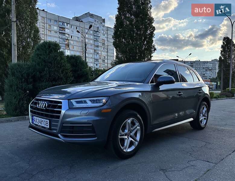 Позашляховик / Кросовер Audi Q5 2017 в Харкові