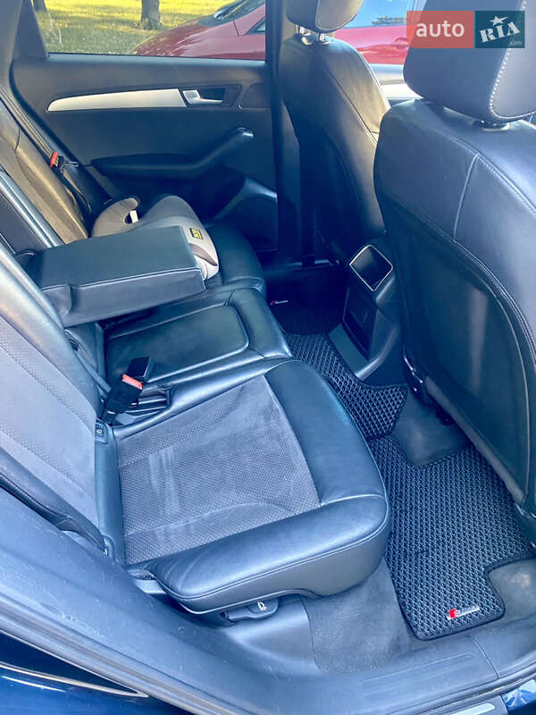 Внедорожник / Кроссовер Audi Q5 2011 в Киеве