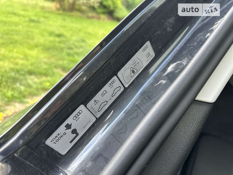 Позашляховик / Кросовер Audi Q5 2020 в Києві
