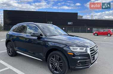 Внедорожник / Кроссовер Audi Q5 2017 в 