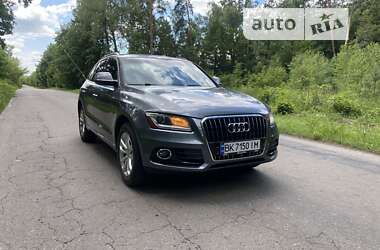 Внедорожник / Кроссовер Audi Q5 2015 в Ровно