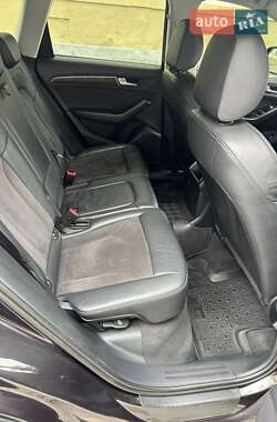 Позашляховик / Кросовер Audi Q5 2016 в 