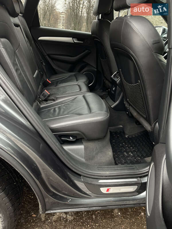 Внедорожник / Кроссовер Audi Q5 2016 в Харькове