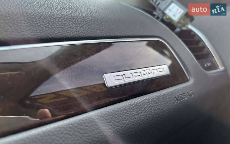 Внедорожник / Кроссовер Audi Q5 2010 в Мукачево