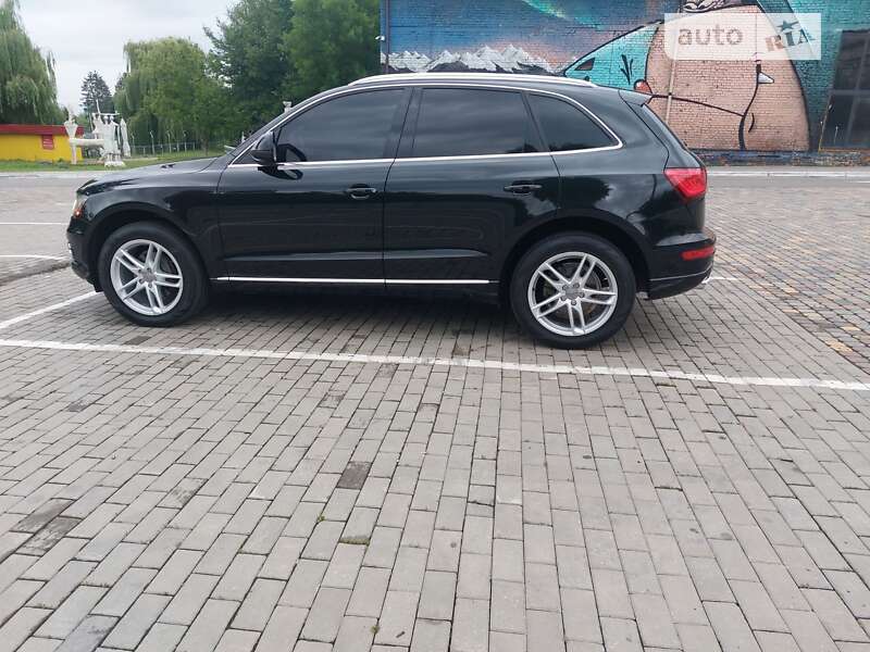 Позашляховик / Кросовер Audi Q5 2014 в Луцьку