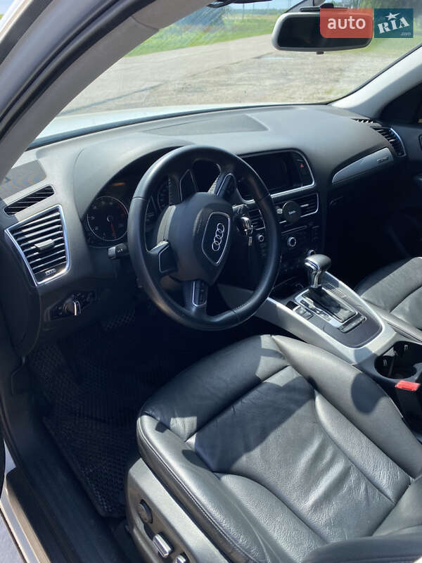 Внедорожник / Кроссовер Audi Q5 2016 в Киеве