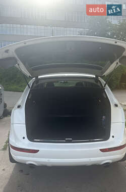 Внедорожник / Кроссовер Audi Q5 2011 в 