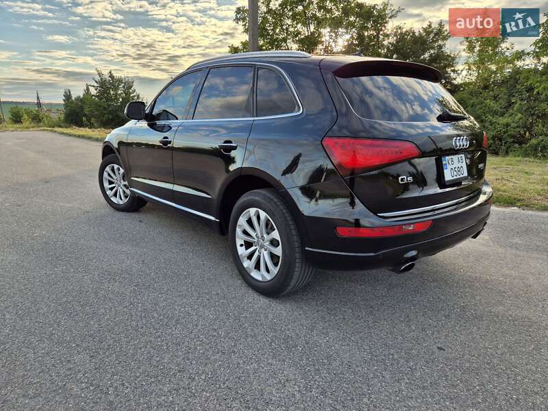 Внедорожник / Кроссовер Audi Q5 2014 в Шаргороде