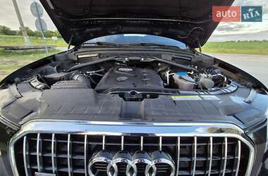 Внедорожник / Кроссовер Audi Q5 2015 в 