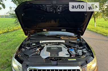 Внедорожник / Кроссовер Audi Q5 2011 в 