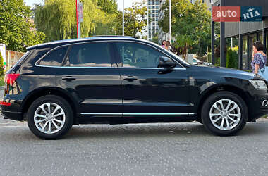 Внедорожник / Кроссовер Audi Q5 2016 в 