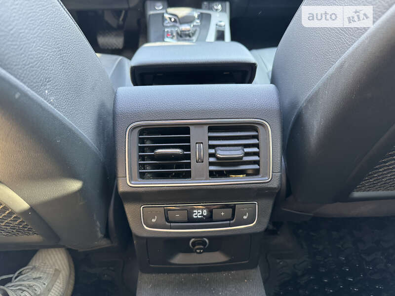 Внедорожник / Кроссовер Audi Q5 2017 в Трускавце