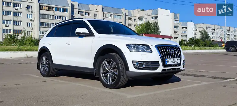 Позашляховик / Кросовер Audi Q5 2011 в 