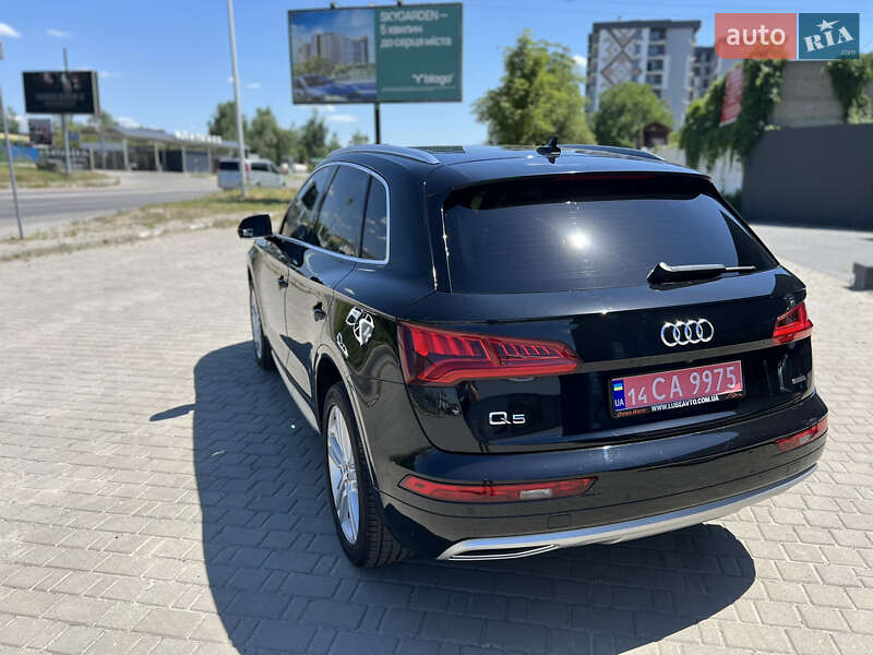 Внедорожник / Кроссовер Audi Q5 2019 в Ивано-Франковске