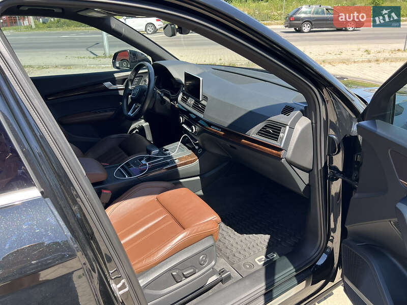 Внедорожник / Кроссовер Audi Q5 2019 в Ивано-Франковске