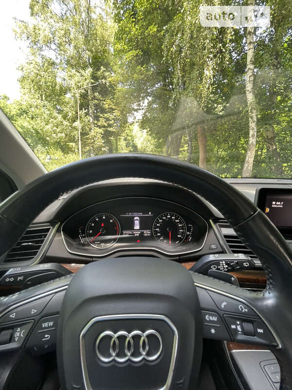 Внедорожник / Кроссовер Audi Q5 2017 в Луцке