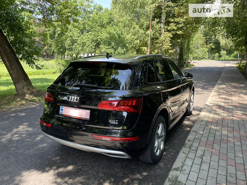 Внедорожник / Кроссовер Audi Q5 2017 в Луцке