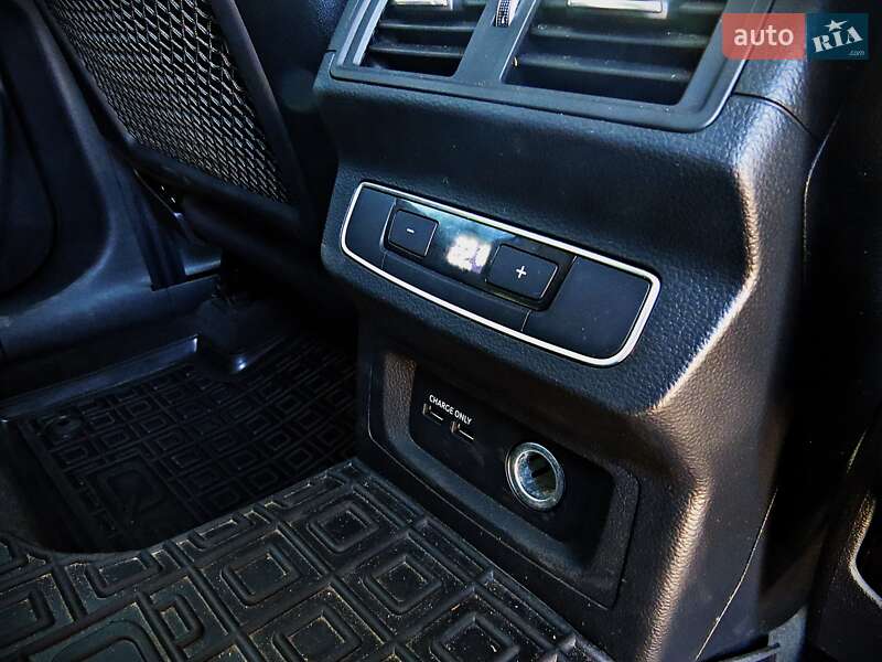 Внедорожник / Кроссовер Audi Q5 2020 в Черкассах