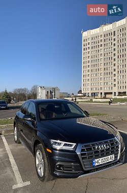 Внедорожник / Кроссовер Audi Q5 2017 в 