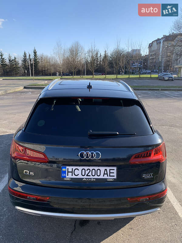 Внедорожник / Кроссовер Audi Q5 2017 в Львове