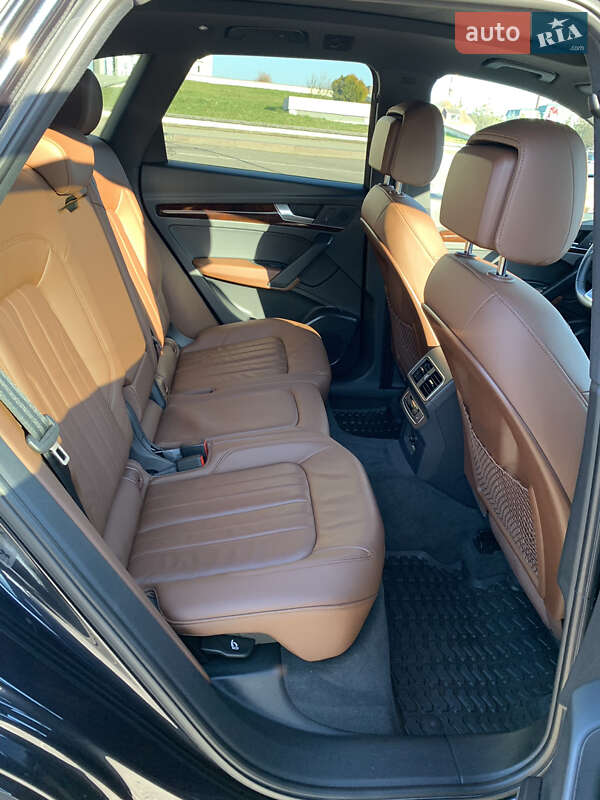 Внедорожник / Кроссовер Audi Q5 2017 в Львове