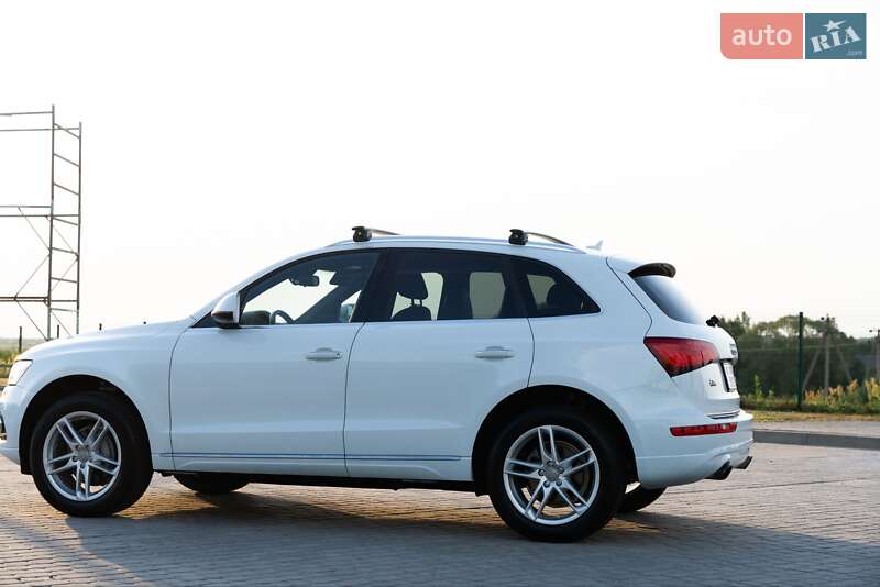 Позашляховик / Кросовер Audi Q5 2016 в Яворові