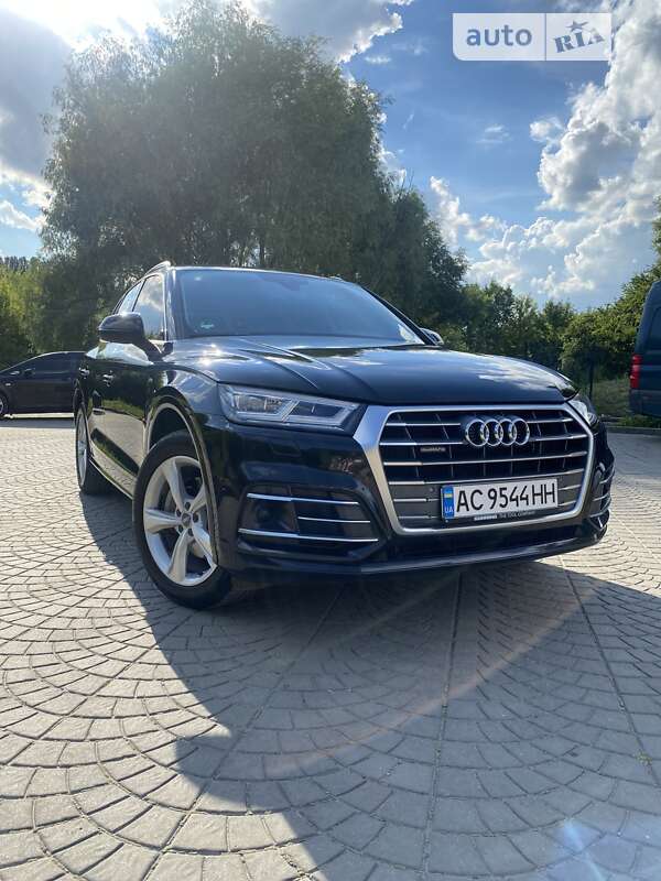 Внедорожник / Кроссовер Audi Q5 2017 в Луцке