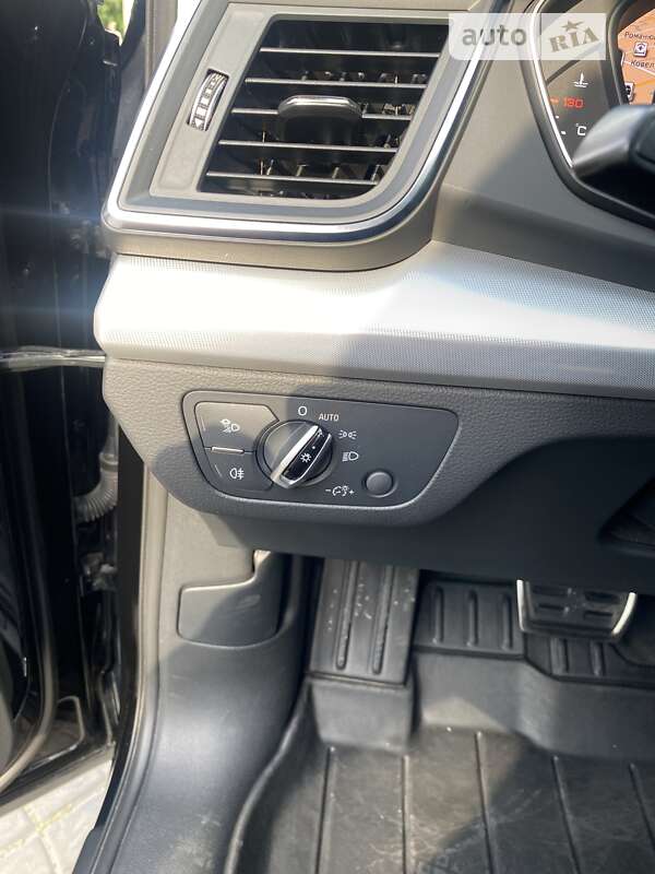 Внедорожник / Кроссовер Audi Q5 2017 в Луцке