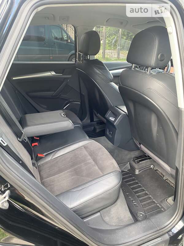 Внедорожник / Кроссовер Audi Q5 2017 в Луцке