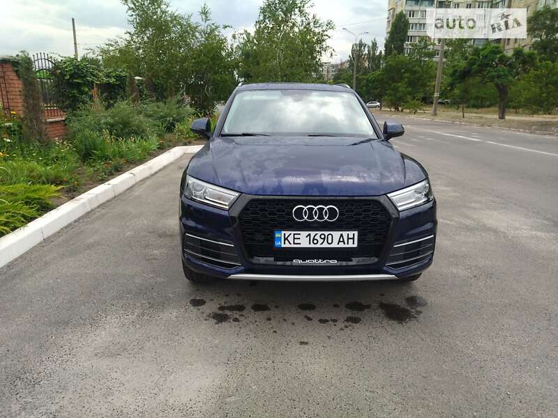 Внедорожник / Кроссовер Audi Q5 2016 в Каменском