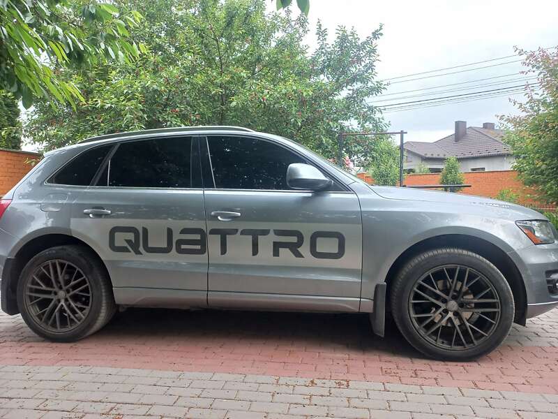 Внедорожник / Кроссовер Audi Q5 2011 в Луцке