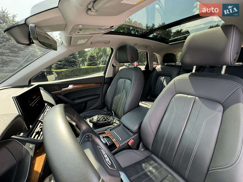 Внедорожник / Кроссовер Audi Q5 2021 в Каменском