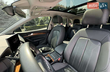 Внедорожник / Кроссовер Audi Q5 2021 в 